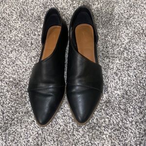 Dress shoes